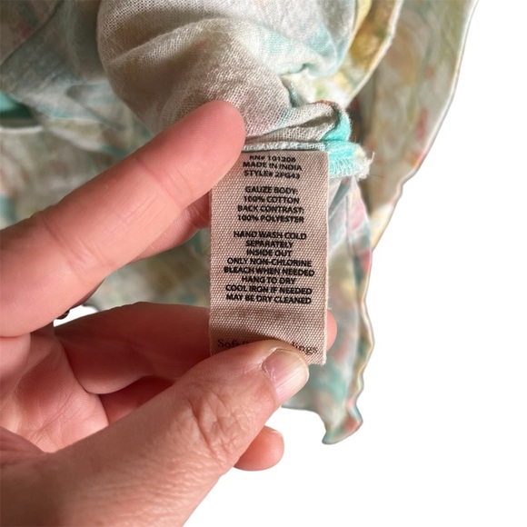 Soft Surroundings Pastel Floral Mixed Materials Button Down Shirt Medium - Picture 3 of 12